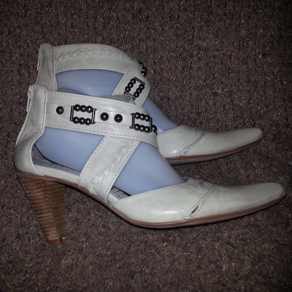 SPIRAL-Beige Leather Open Cowboy Booties-Back Zip-Gorgeous Details-SZ 39-NWOB - Picture 4 of 7